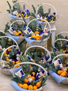 Корзина со сладостями Подарочный Набор "Новогодний Корпоратив"